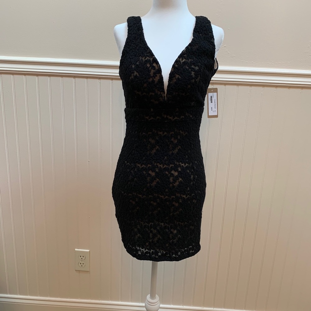 LBD 🖤 NWT 🔥 THIS DRESS IS 🥵